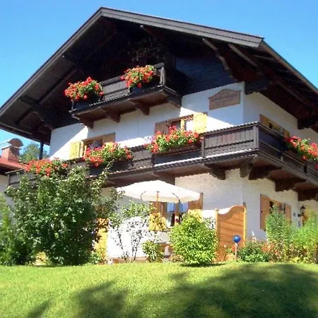 Anna-Maria Reit im Winkl